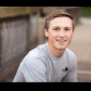 Meet your Posher, Cameron